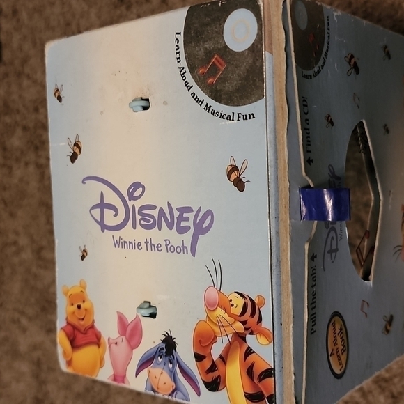 Disney Winnie the Pooh & Friends 3 books - Picture 11 of 12